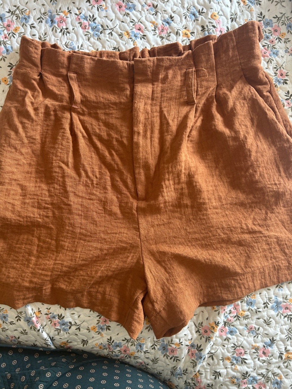A New Day Rust Paperbag Waist Women's Shorts Sz L